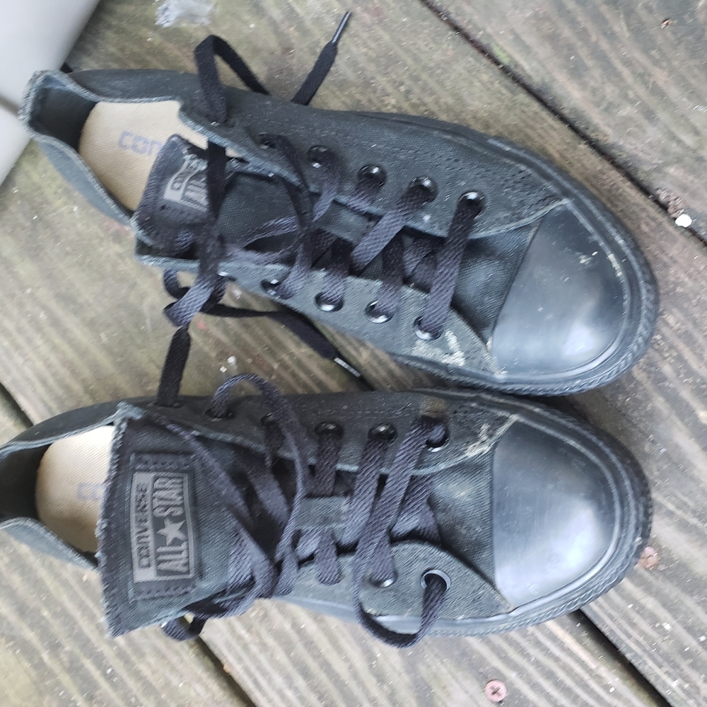 Gently used black converses